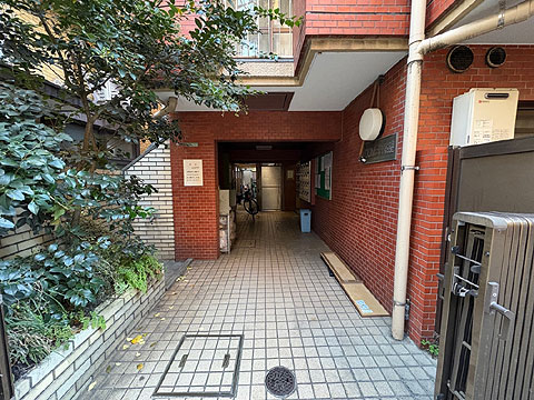 エントランス　エントランス