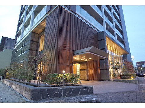 現地外観写真　建物外観