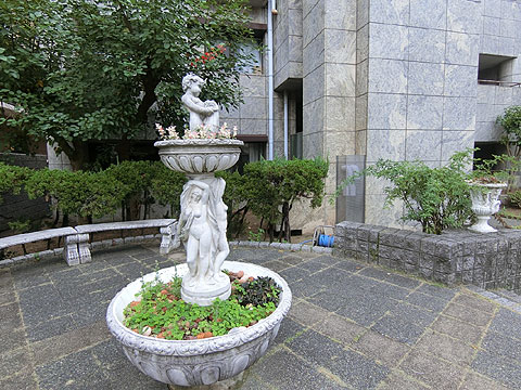 その他共用部　中庭
