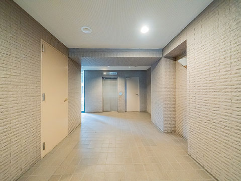 エントランス　エントランスホール