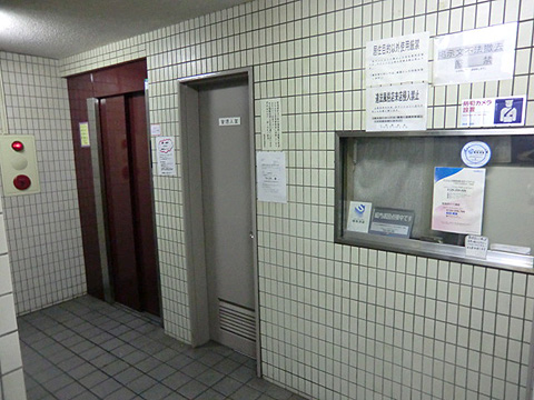 エントランス　エントランス内