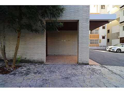 エントランス　IMG_3420