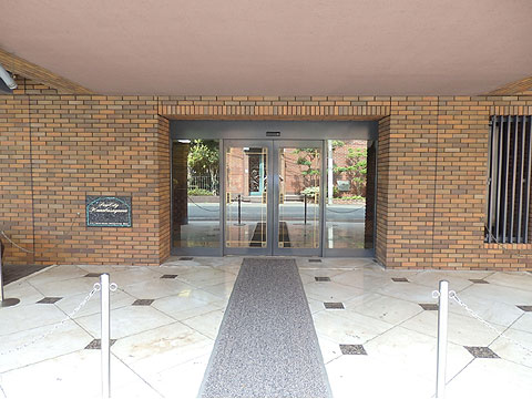 エントランス　P8280004