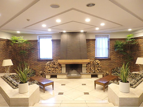 ロビー　P8280018