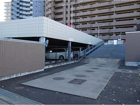 その他共用部　マンション敷地内駐車場