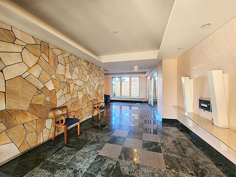 ロビー　
