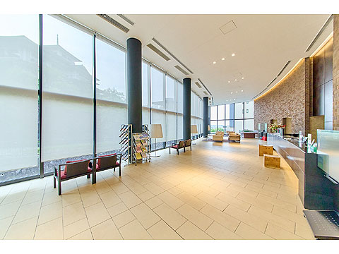 その他共用部　共用部のエントランス