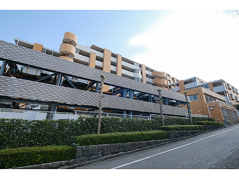 現地外観写真　ライオンズヒルズ多摩永山弐番館-8