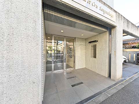 エントランス　