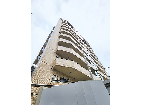 現地外観写真　建物外観