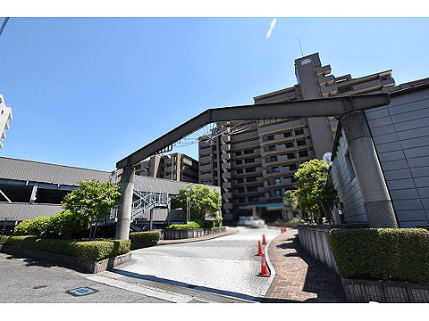 現地外観写真　北側ゲート