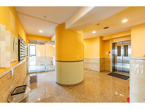 エントランス　エントランスホール