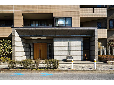 エントランス　マンションエントランス