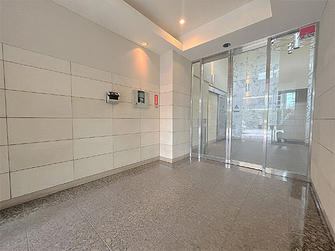 エントランス 風除室1