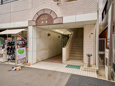 エントランス　