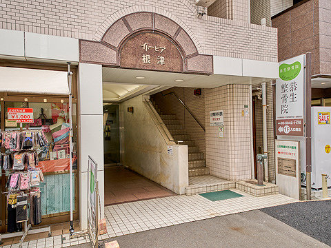 エントランス　