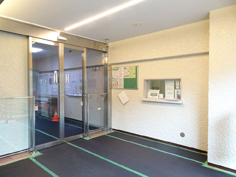 エントランス　18