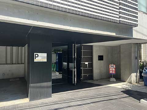 エントランス　