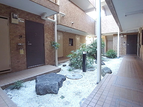 その他共用部　中庭