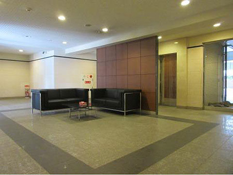 エントランス 開放感のあるエントランスホール